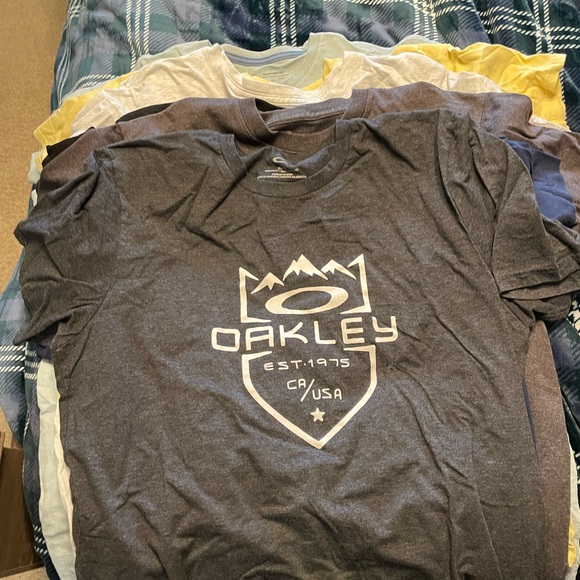 Nike shirts random. Message - Picture 7 of 8